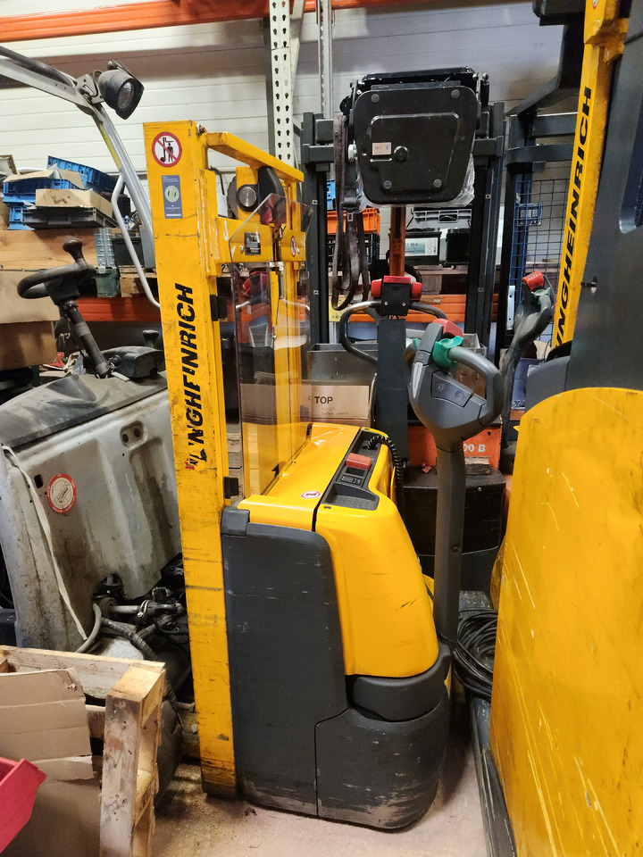 JUNGHEINRICH EJC110 250ZT - Penumpuk: gambar 1 JUNGHEINRICH EJC110 250ZT - Penumpuk: gambar 1