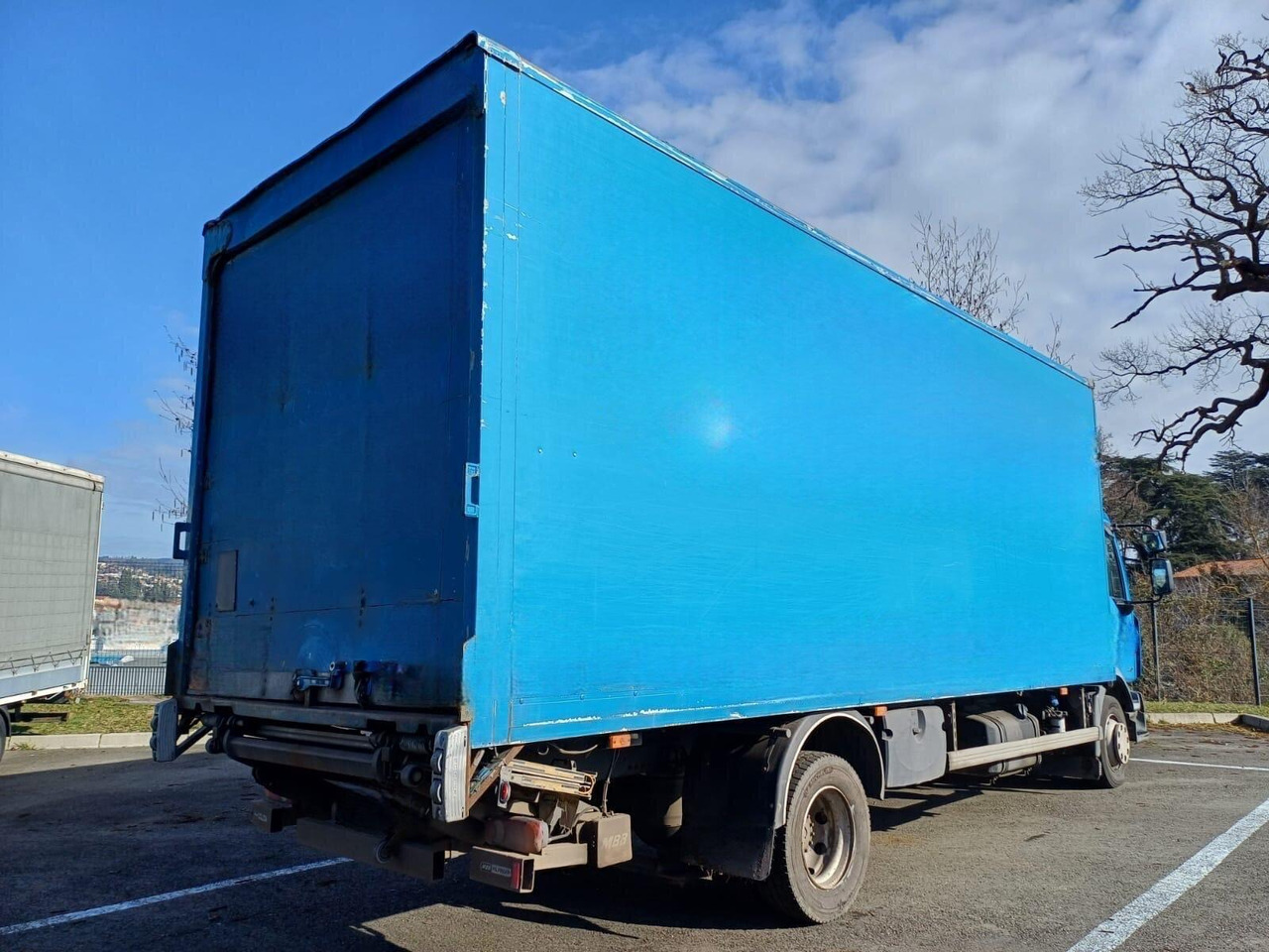RENAULT MIDLUM 12.270 - Truk box: gambar 3 RENAULT MIDLUM 12.270 - Truk box: gambar 3