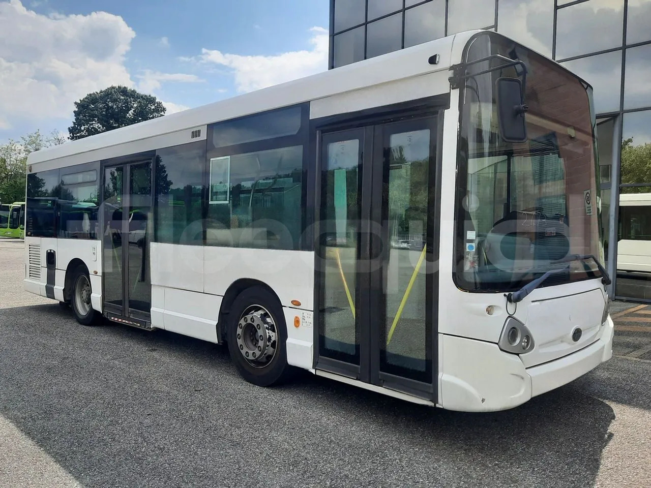 Heuliez GX127 - Bus kota: gambar 1 Heuliez GX127 - Bus kota: gambar 1