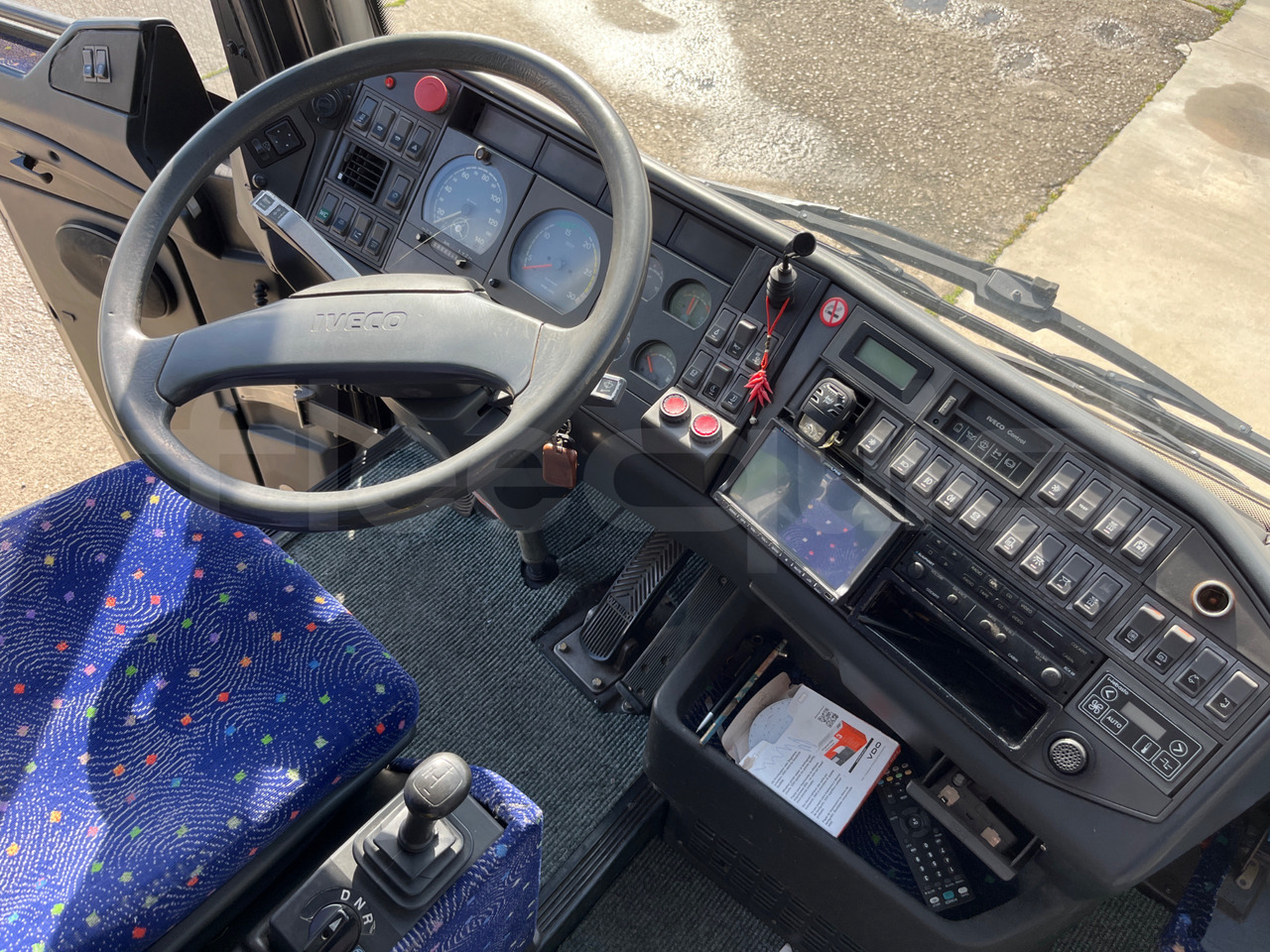 Bus pariwisata Iveco 380: gambar 16