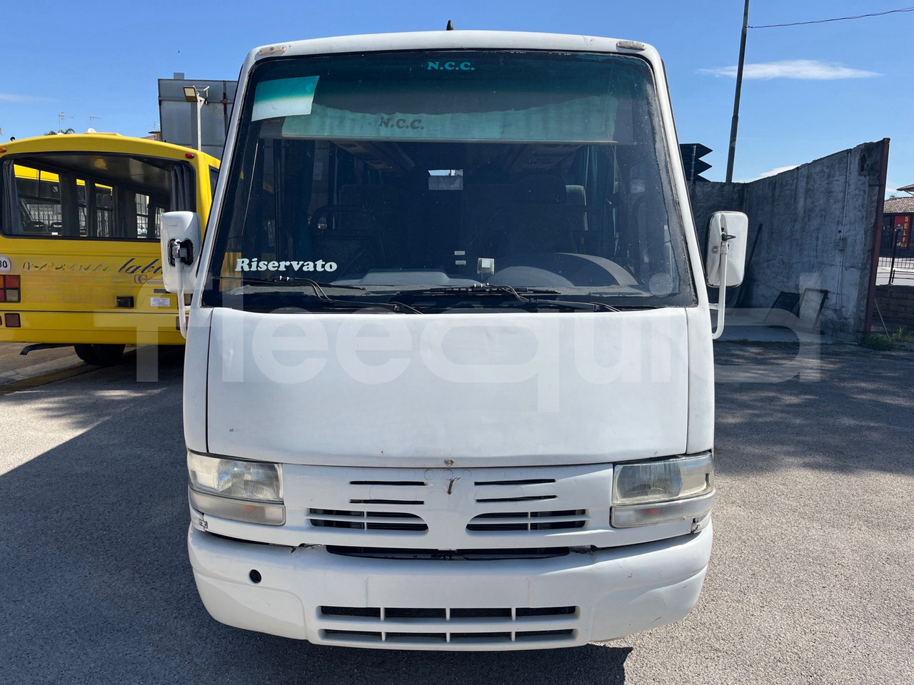 Iveco 59E12 - Bus mini, Van penumpang: gambar 2 Iveco 59E12 - Bus mini, Van penumpang: gambar 2