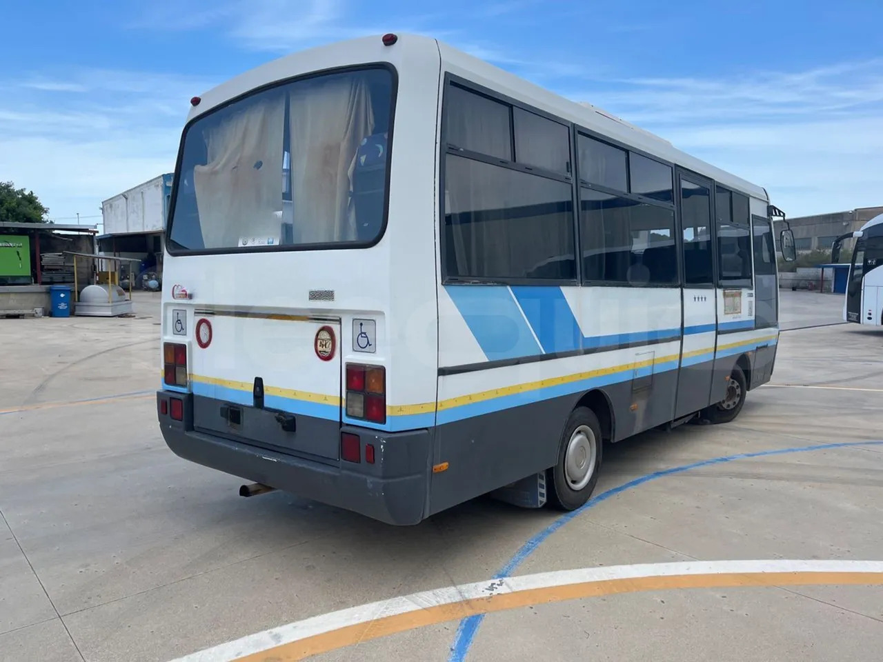 Bus pariwisata Iveco Cacciamali: gambar 10