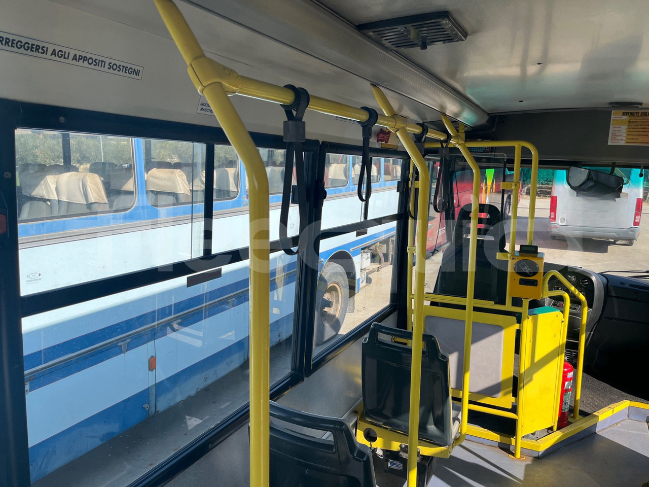 Bus pinggiran kota Iveco Cacciamali: gambar 20 Bus pinggiran kota Iveco Cacciamali: gambar 20