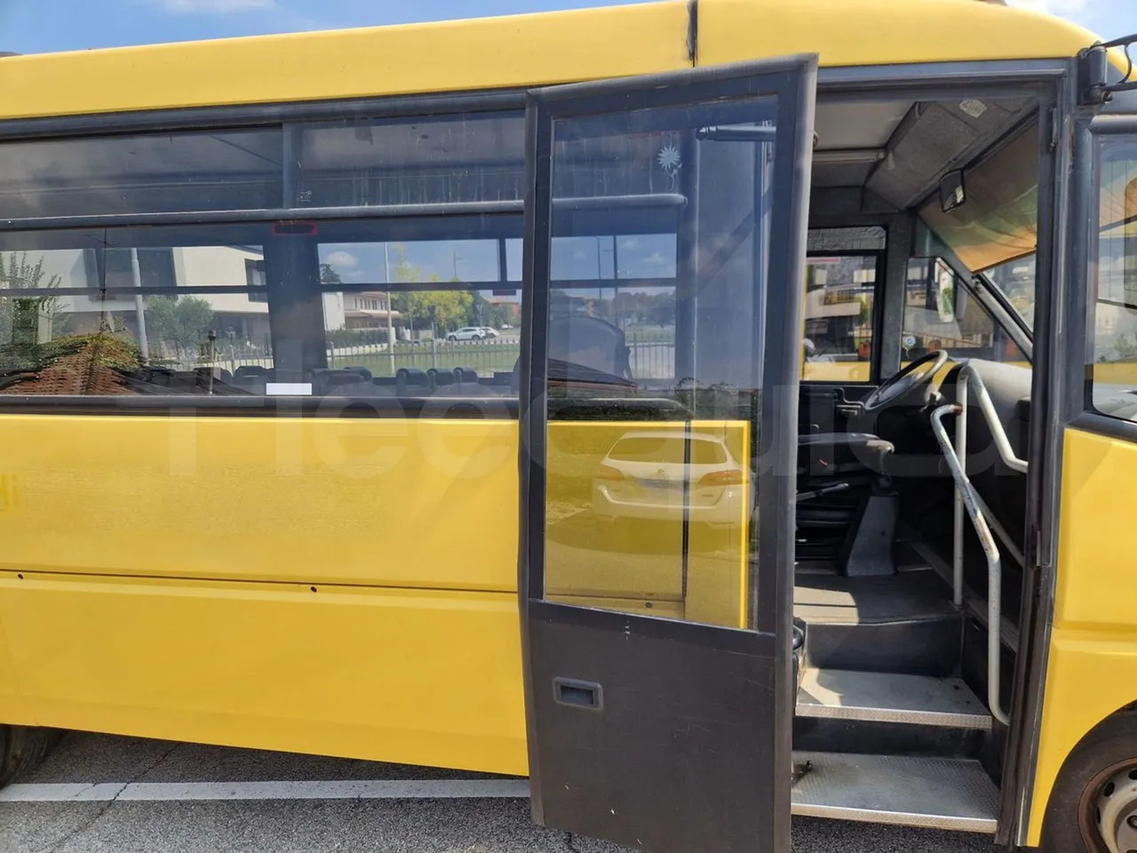 Bus sekolah Iveco Cacciamali: gambar 14