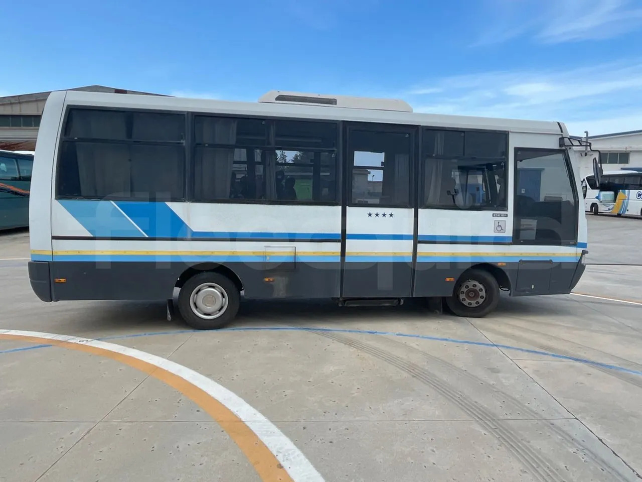 Bus pariwisata Iveco Cacciamali: gambar 12