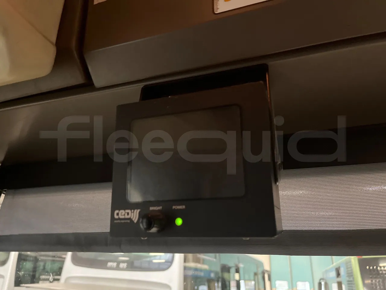 Bus kota Iveco Citelis: gambar 40