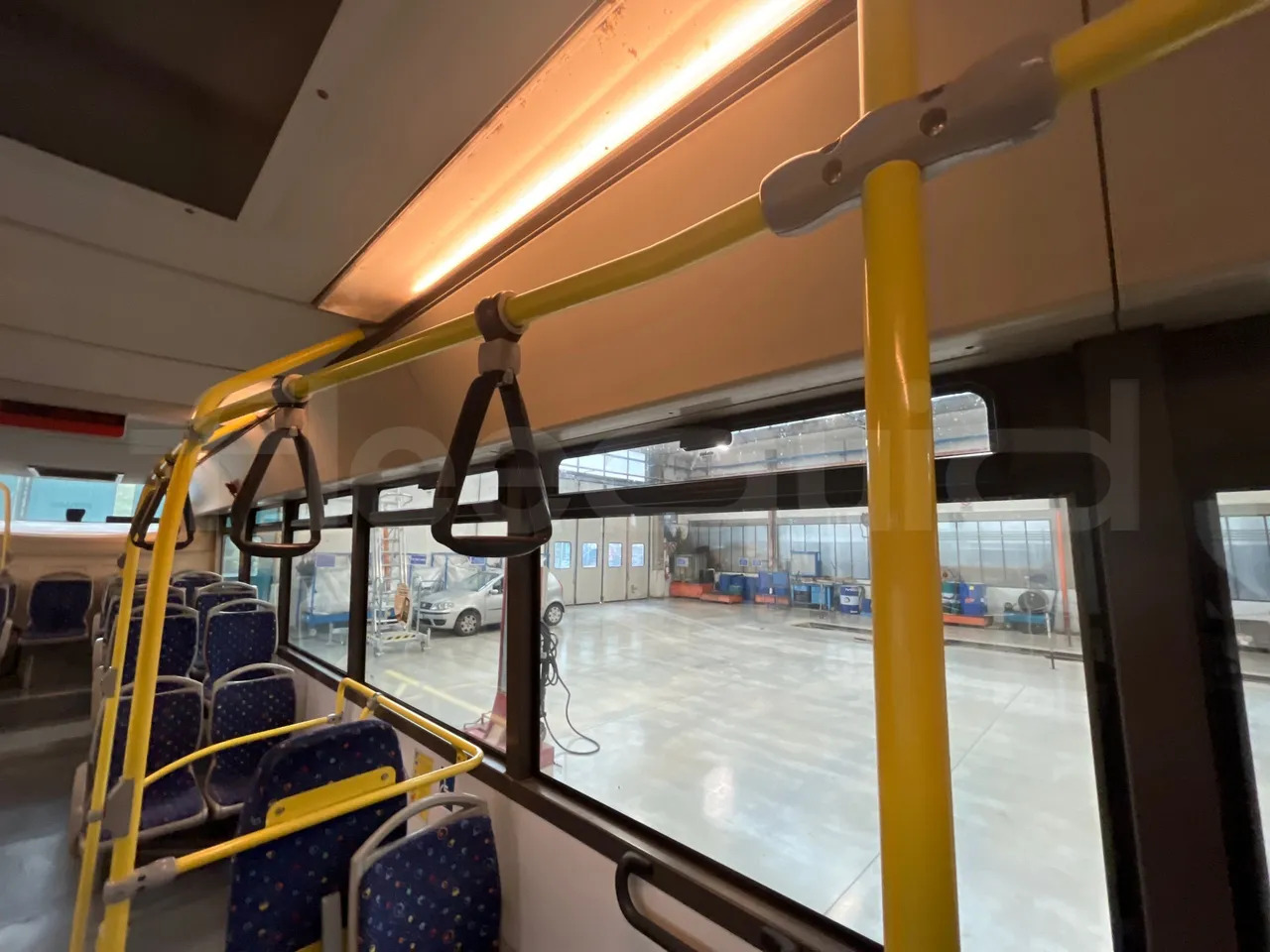 Bus kota Iveco Citelis: gambar 41