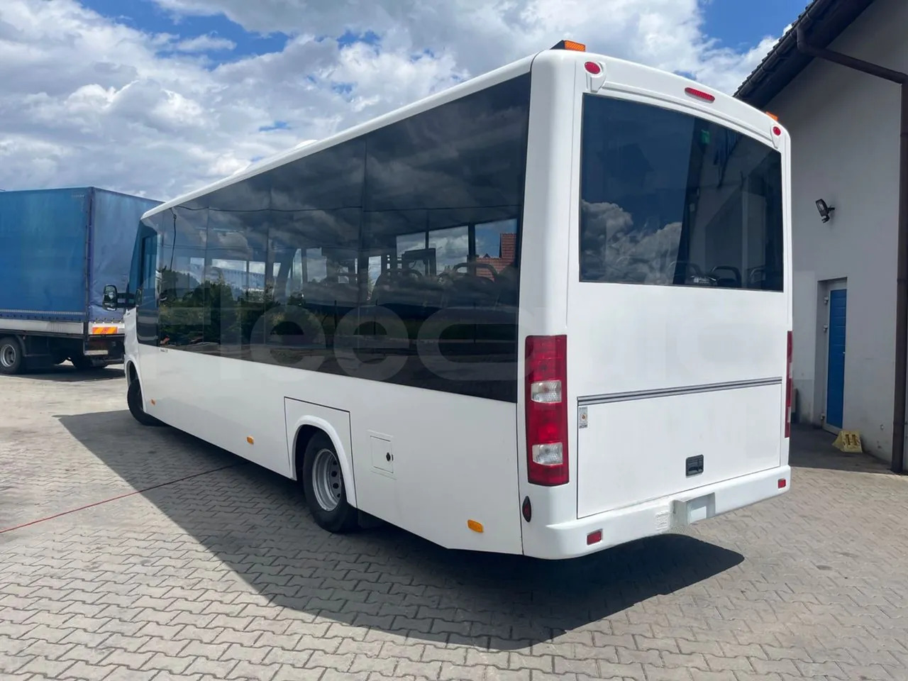 Iveco Daily - Bus kota: gambar 5 Iveco Daily - Bus kota: gambar 5