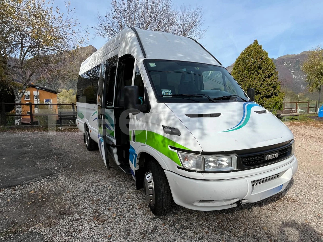 Iveco Daily - Bus mini, Van penumpang: gambar 1 Iveco Daily - Bus mini, Van penumpang: gambar 1
