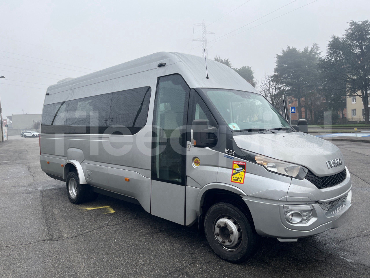 Iveco Daily - Bus mini, Van penumpang: gambar 1 Iveco Daily - Bus mini, Van penumpang: gambar 1