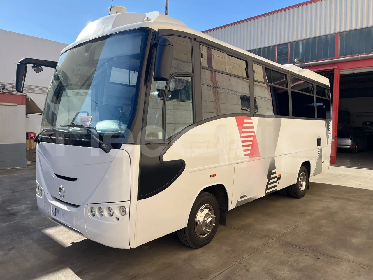 Iveco E24 - Bus pariwisata: gambar 4 Iveco E24 - Bus pariwisata: gambar 4