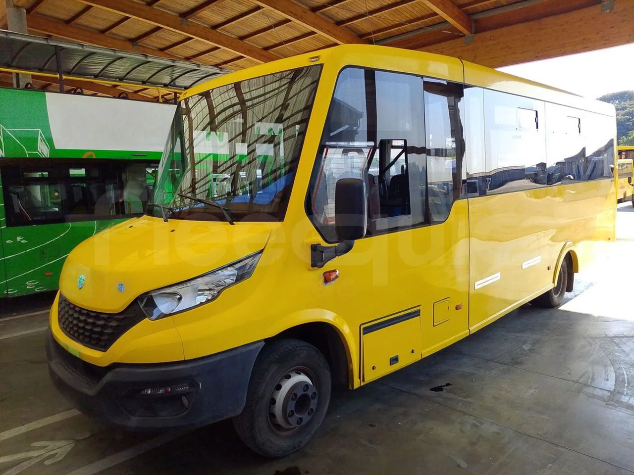 Iveco Indcar - Bus sekolah: gambar 4 Iveco Indcar - Bus sekolah: gambar 4