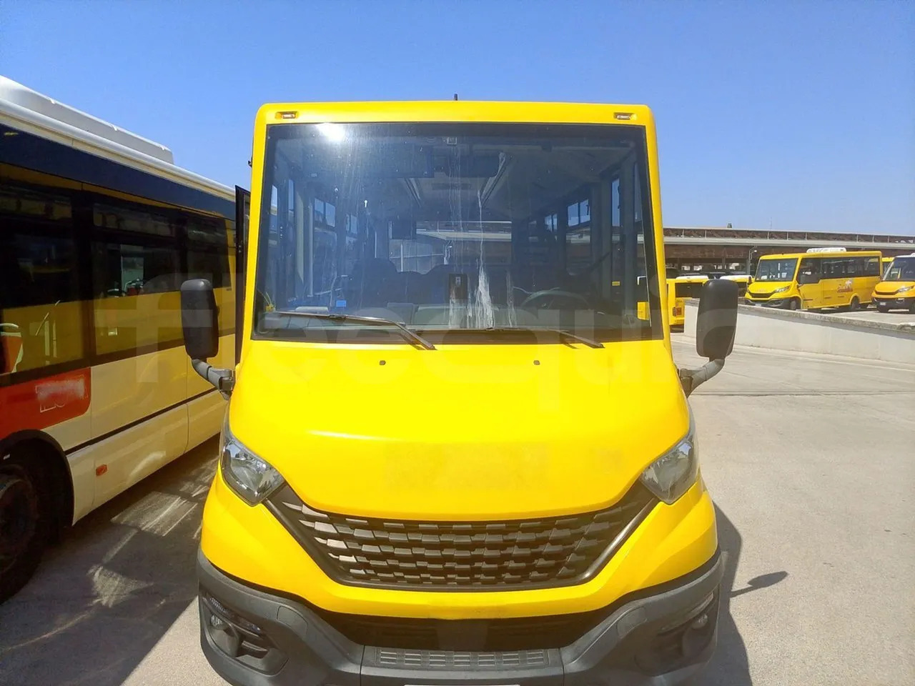 Iveco Indcar - Bus sekolah: gambar 2 Iveco Indcar - Bus sekolah: gambar 2