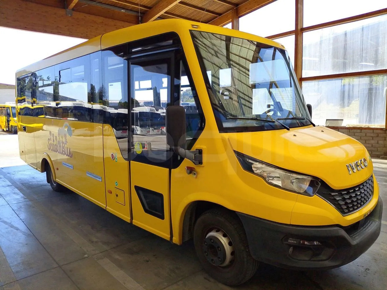Iveco Indcar - Bus sekolah: gambar 1 Iveco Indcar - Bus sekolah: gambar 1