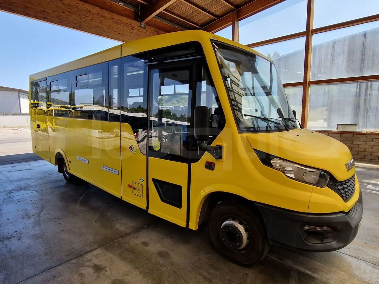 Iveco Indcar - Bus sekolah: gambar 1 Iveco Indcar - Bus sekolah: gambar 1
