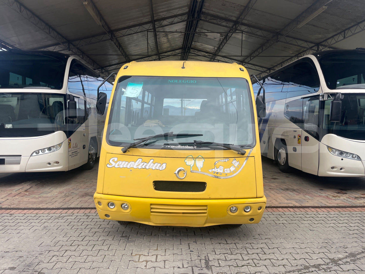 Iveco Orlandi Happy - Bus sekolah: gambar 1 Iveco Orlandi Happy - Bus sekolah: gambar 1