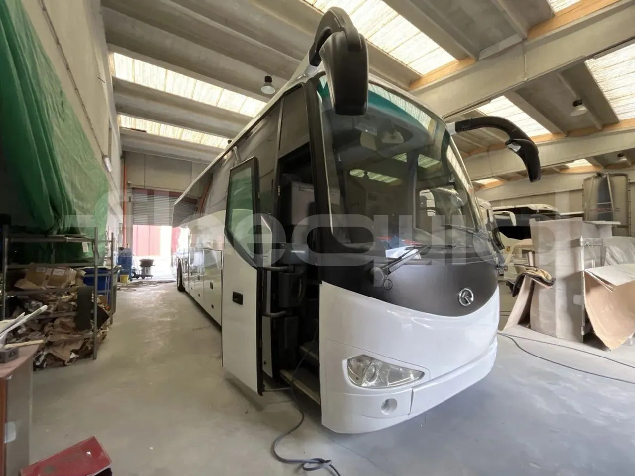 Bus pariwisata King Long XMQ6127: gambar 9