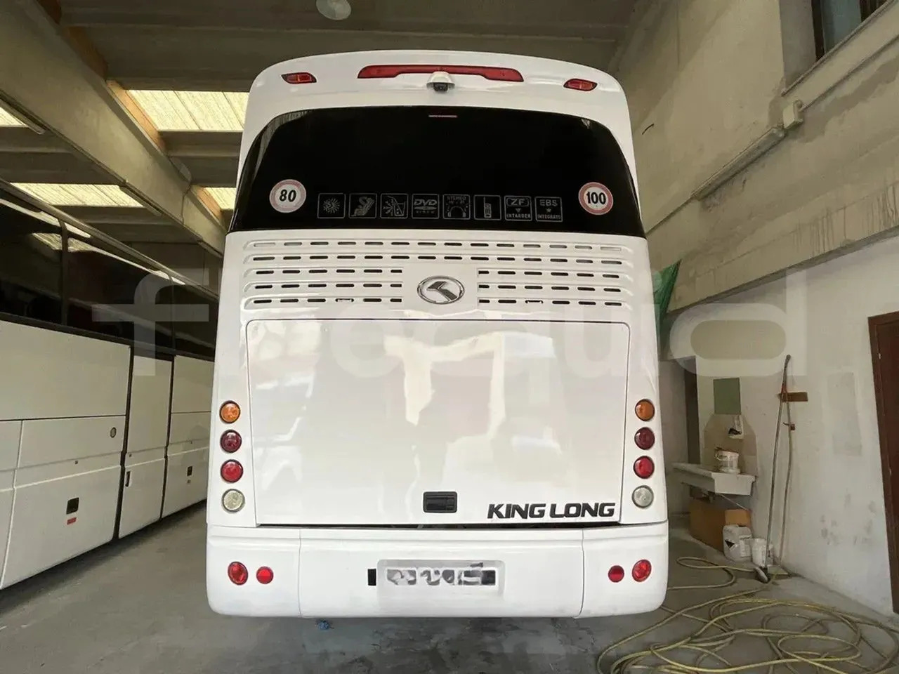 Bus pariwisata King Long XMQ6127: gambar 7