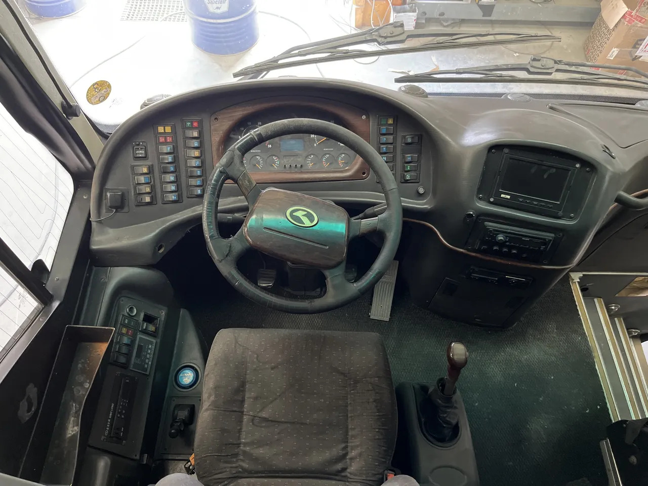 Bus pariwisata King Long XMQ6127: gambar 19