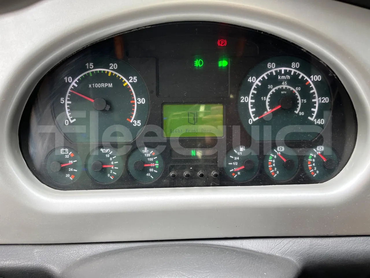 King Long XMQ6800 - Bus sekolah: gambar 3 King Long XMQ6800 - Bus sekolah: gambar 3