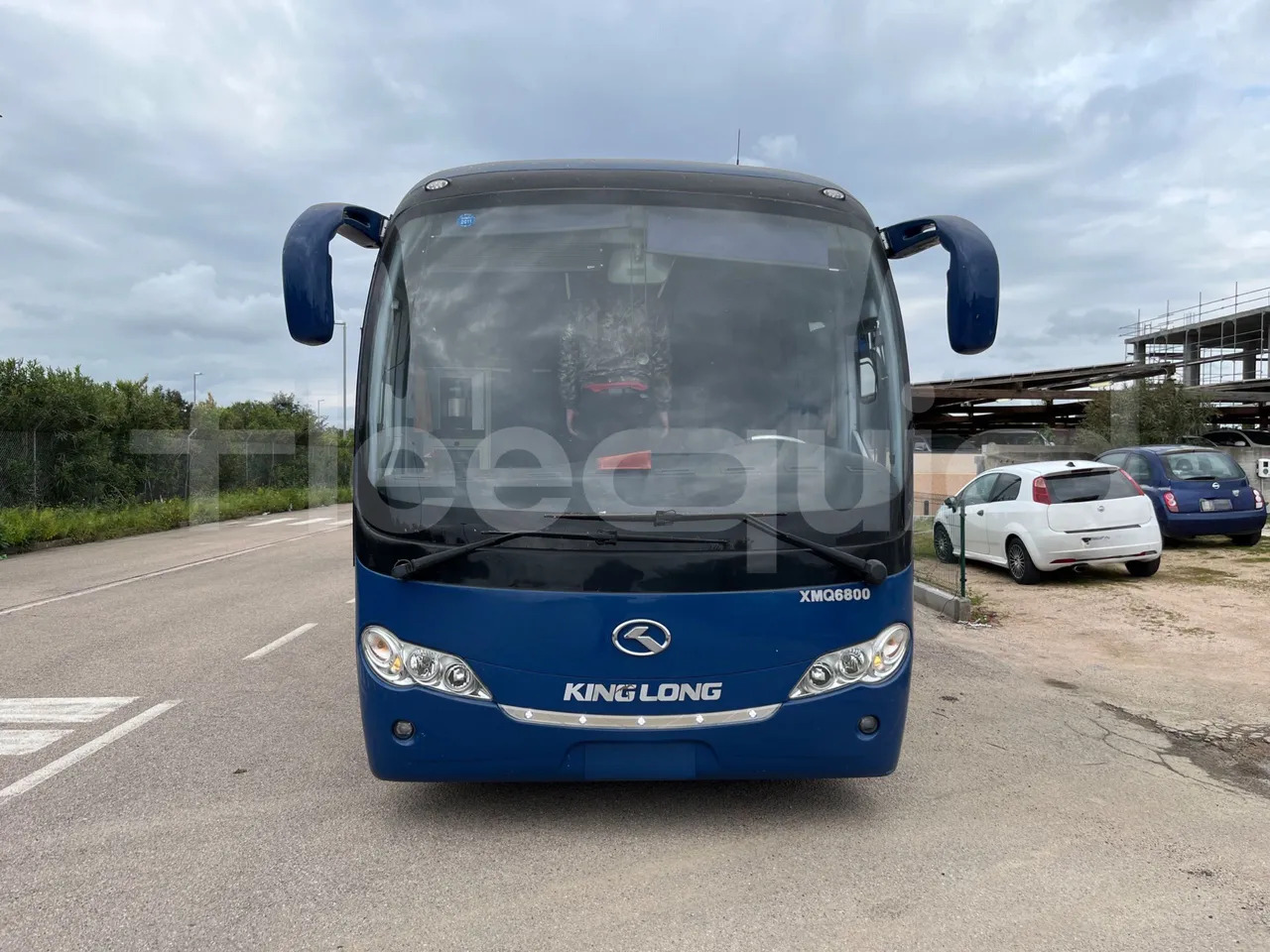 King Long XMQ6800 - Bus pinggiran kota: gambar 2 King Long XMQ6800 - Bus pinggiran kota: gambar 2