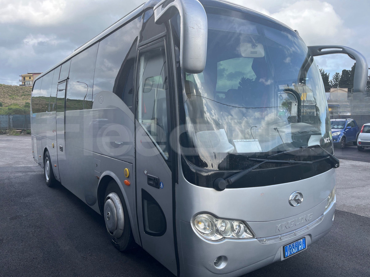 King Long XMQ6900 - Bus pariwisata: gambar 1 King Long XMQ6900 - Bus pariwisata: gambar 1