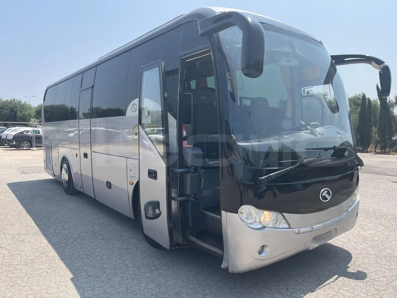 King Long XMQ6900 - Bus pariwisata: gambar 1 King Long XMQ6900 - Bus pariwisata: gambar 1