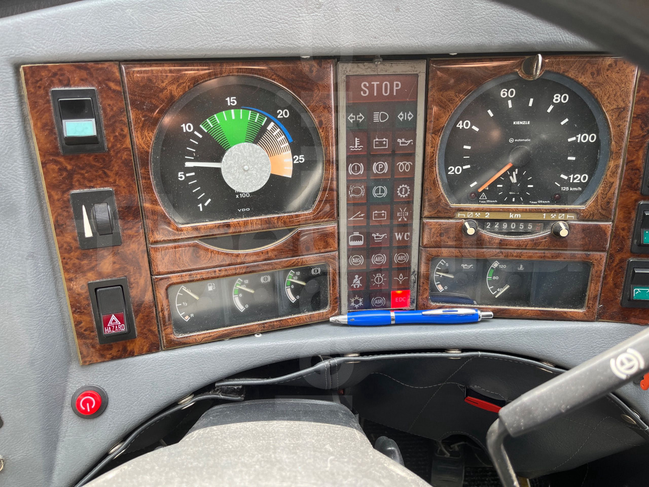 Man 18 460 - Bus pariwisata: gambar 3 Man 18 460 - Bus pariwisata: gambar 3