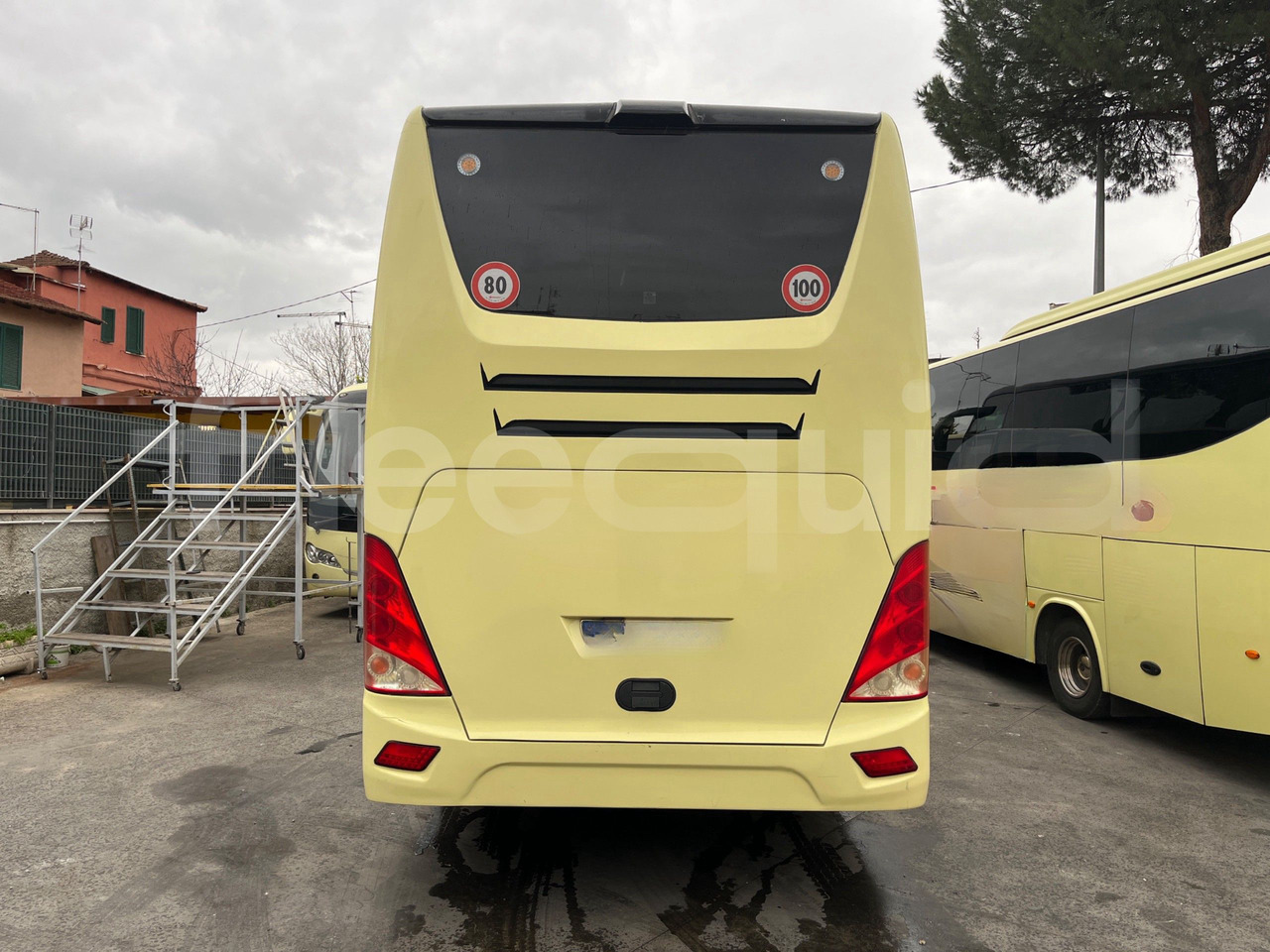 Mercedes-Benz Atego - Bus pariwisata: gambar 5 Mercedes-Benz Atego - Bus pariwisata: gambar 5