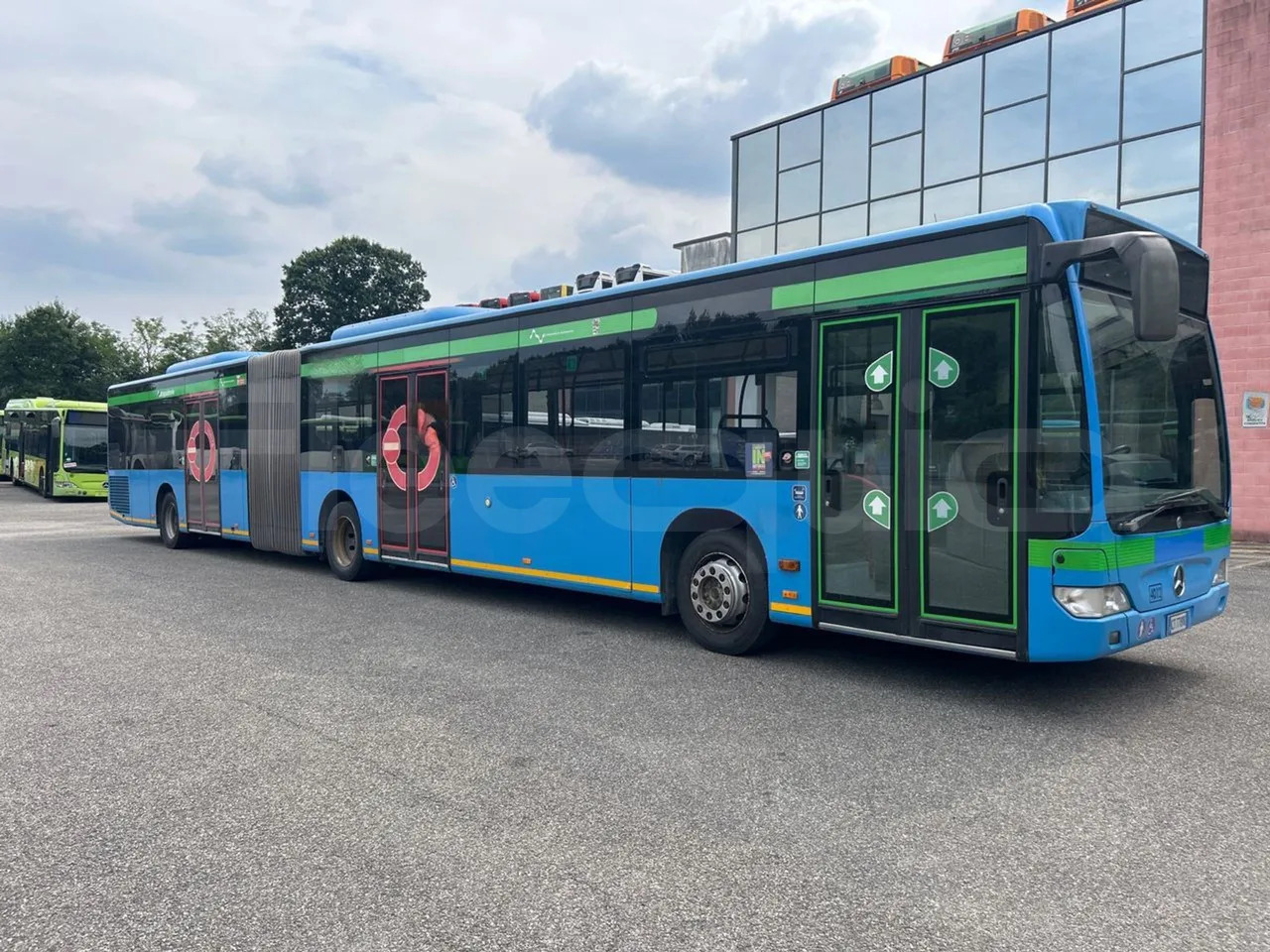 Mercedes-Benz Citaro G - Bus kota: gambar 1 Mercedes-Benz Citaro G - Bus kota: gambar 1