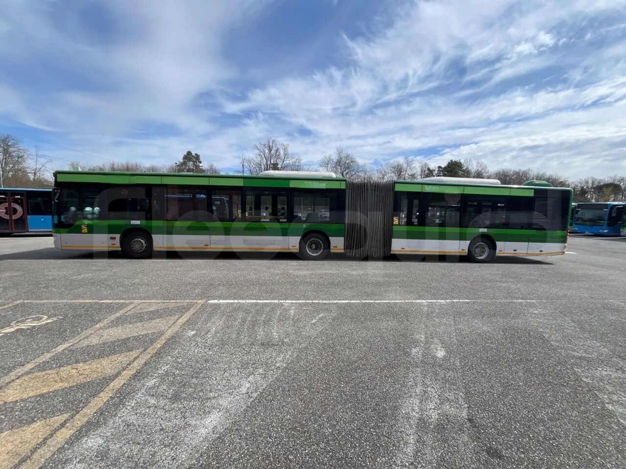 Mercedes-Benz Citaro G - Bus kota: gambar 3 Mercedes-Benz Citaro G - Bus kota: gambar 3