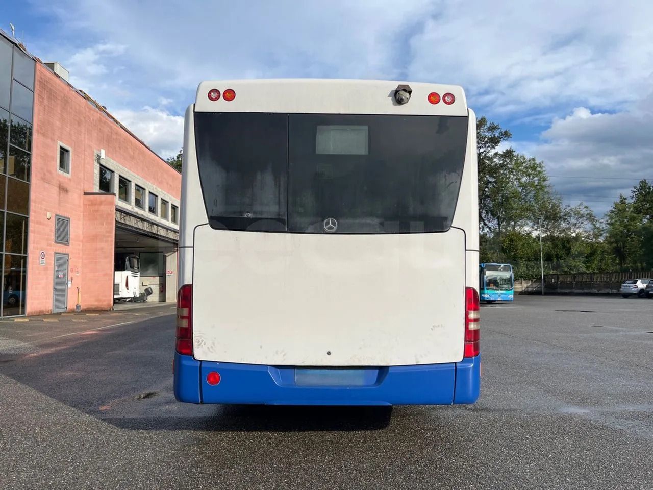 Mercedes-Benz Conecto - Bus tempel: gambar 5 Mercedes-Benz Conecto - Bus tempel: gambar 5