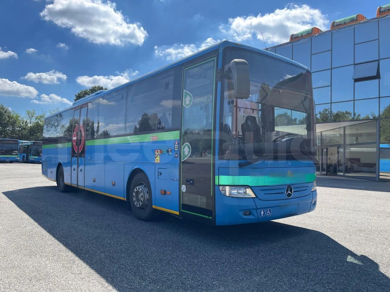 Mercedes-Benz Integro - Bus pinggiran kota: gambar 1 Mercedes-Benz Integro - Bus pinggiran kota: gambar 1