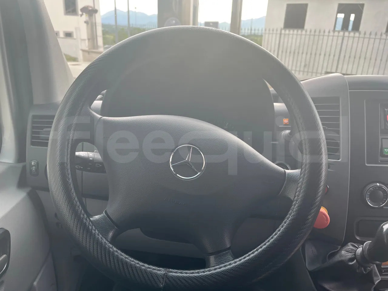 Bus mini, Van penumpang Mercedes-Benz Sprinter: gambar 18