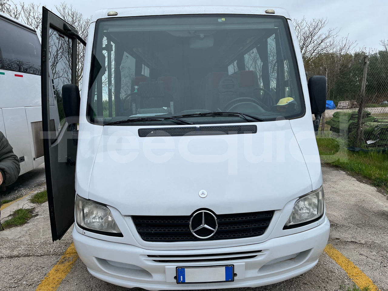 Mercedes-Benz Sprinter - Bus mini, Van penumpang: gambar 1 Mercedes-Benz Sprinter - Bus mini, Van penumpang: gambar 1