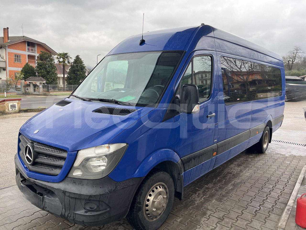 Mercedes-Benz Sprinter - Bus pinggiran kota: gambar 4 Mercedes-Benz Sprinter - Bus pinggiran kota: gambar 4