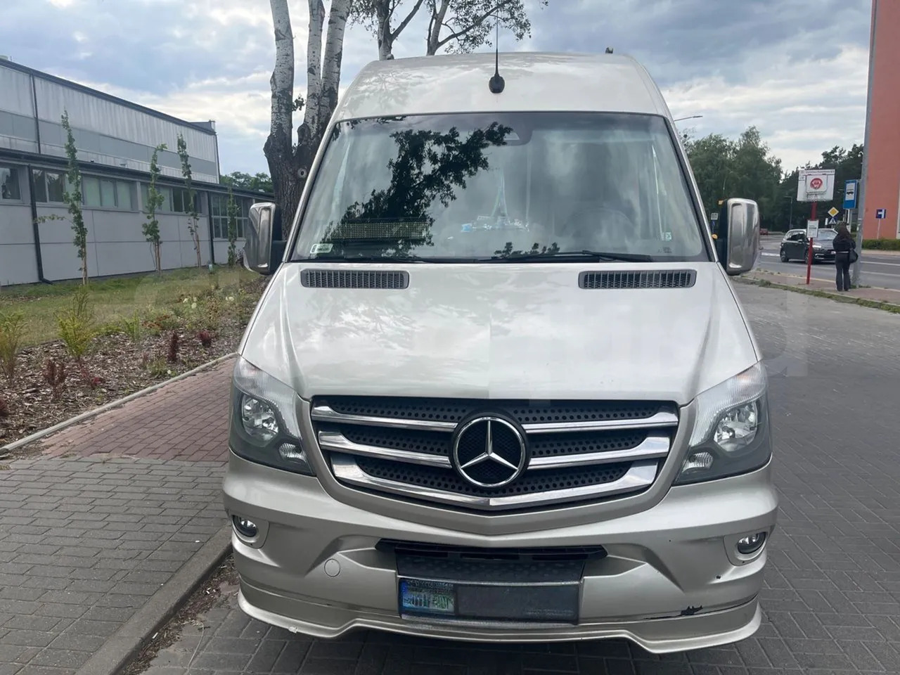 Mercedes-Benz Sprinter - Bus mini, Van penumpang: gambar 1 Mercedes-Benz Sprinter - Bus mini, Van penumpang: gambar 1