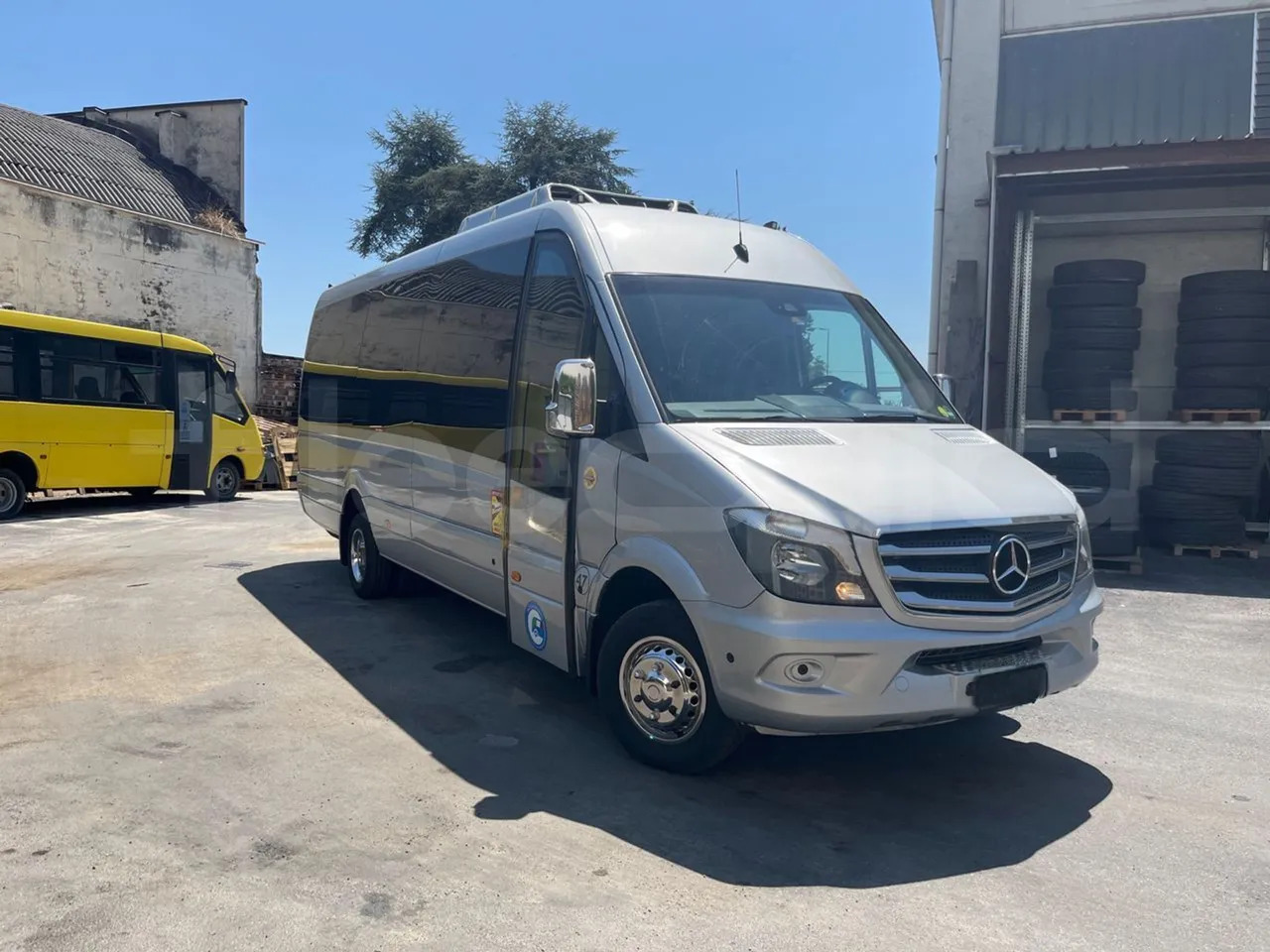Mercedes-Benz Sprinter - Bus mini, Van penumpang: gambar 1 Mercedes-Benz Sprinter - Bus mini, Van penumpang: gambar 1