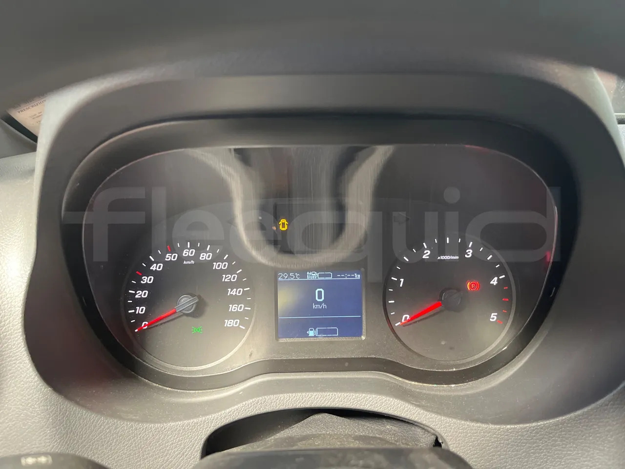 Mercedes-Benz Sprinter - Bus pinggiran kota: gambar 3 Mercedes-Benz Sprinter - Bus pinggiran kota: gambar 3