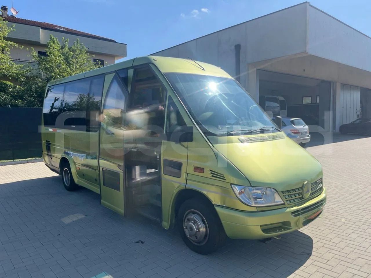 Mercedes-Benz Sprinter - Bus pinggiran kota: gambar 1 Mercedes-Benz Sprinter - Bus pinggiran kota: gambar 1