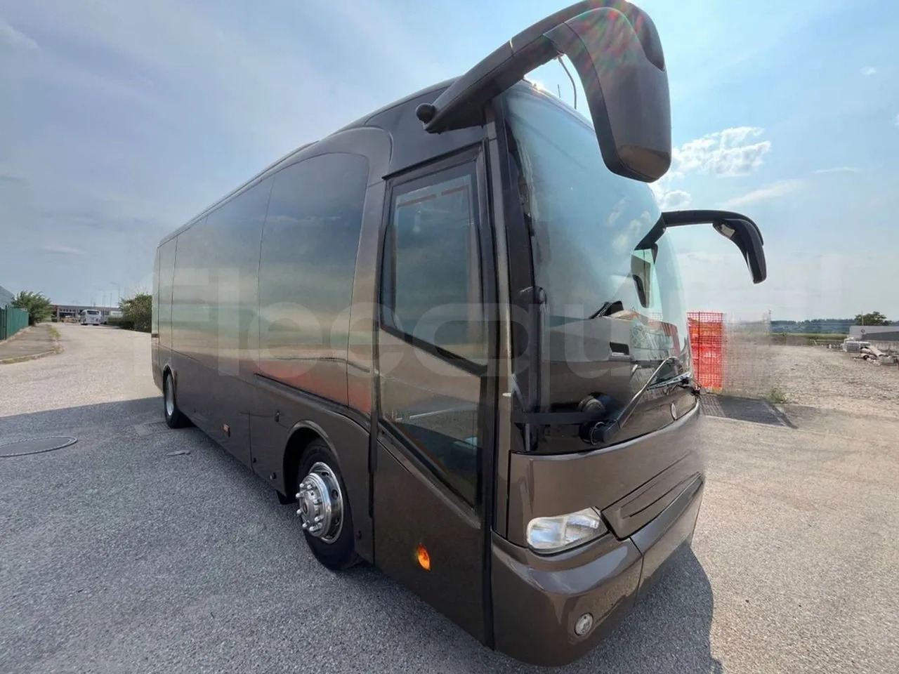 Mercedes-Benz Tourino - Bus pariwisata: gambar 1 Mercedes-Benz Tourino - Bus pariwisata: gambar 1