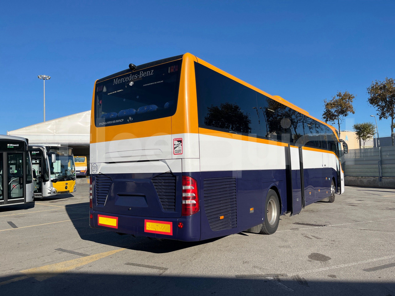 Bus pariwisata Mercedes-Benz Tourismo: gambar 18