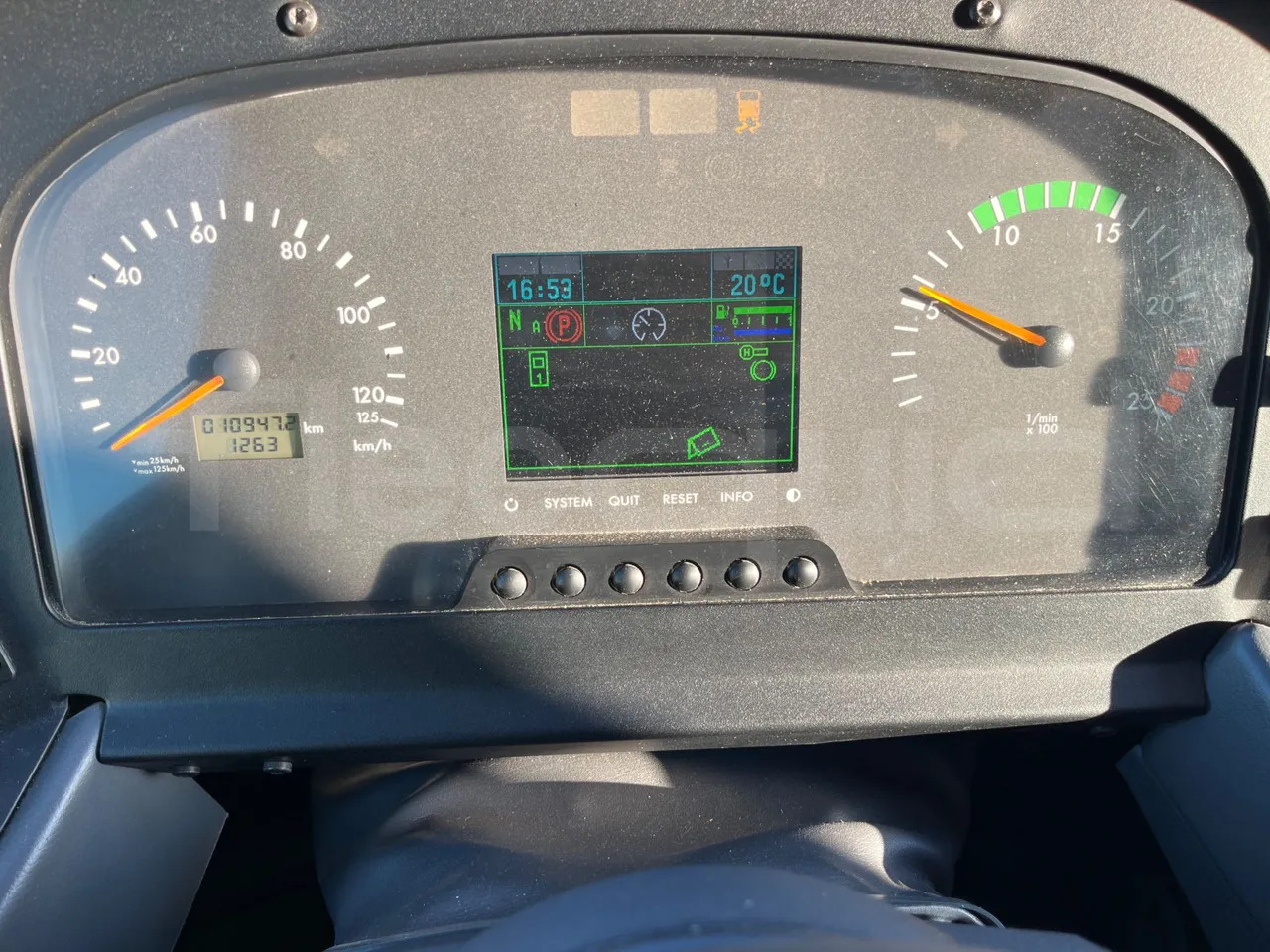 Mercedes-Benz Tourismo - Bus pariwisata: gambar 3 Mercedes-Benz Tourismo - Bus pariwisata: gambar 3