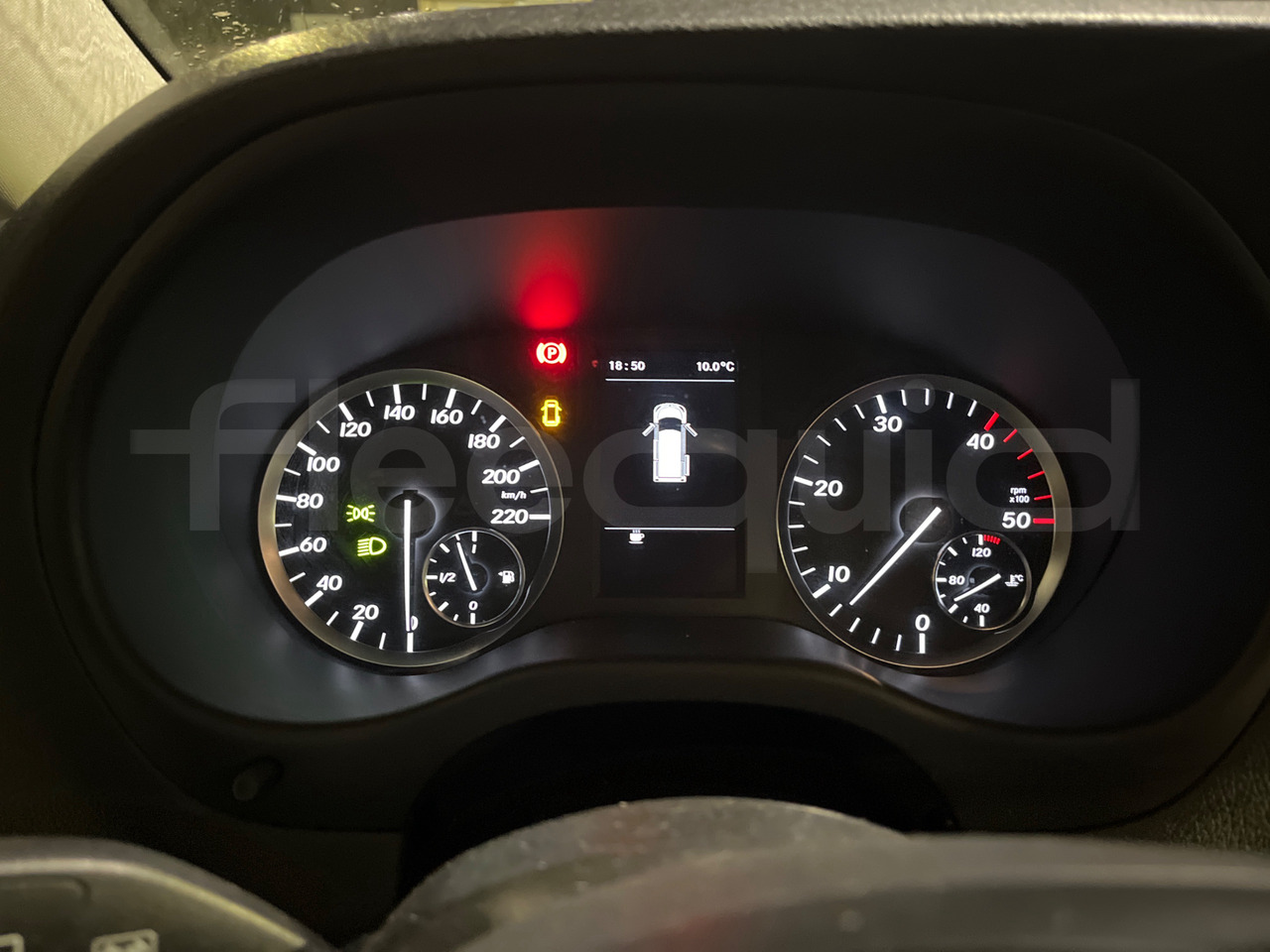 Mercedes-Benz Vito Tourer - Bus pariwisata: gambar 3 Mercedes-Benz Vito Tourer - Bus pariwisata: gambar 3