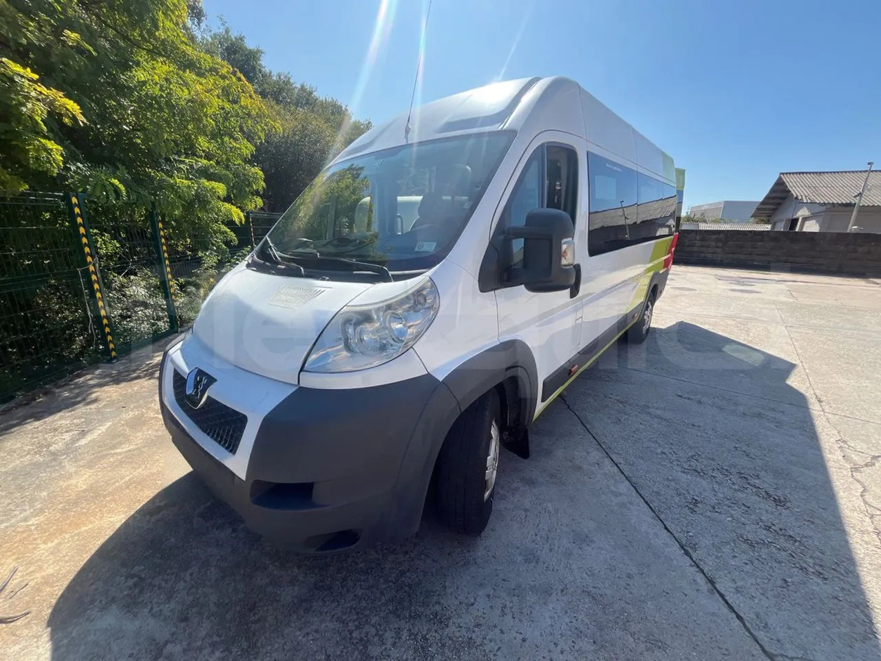 Peugeot 17P 440 BOXER - Bus pinggiran kota: gambar 4 Peugeot 17P 440 BOXER - Bus pinggiran kota: gambar 4