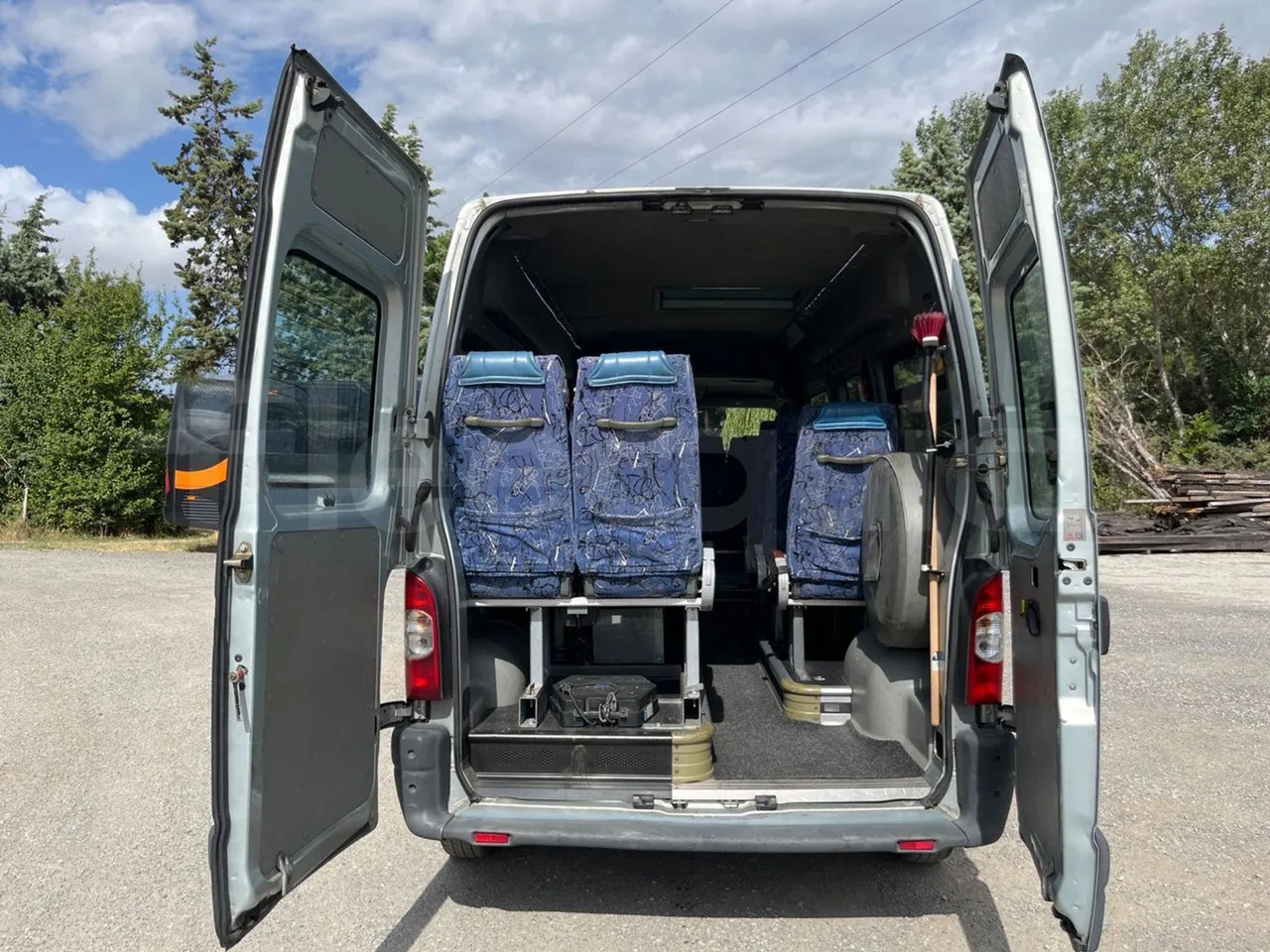 Renault Master - Bus pinggiran kota: gambar 5 Renault Master - Bus pinggiran kota: gambar 5