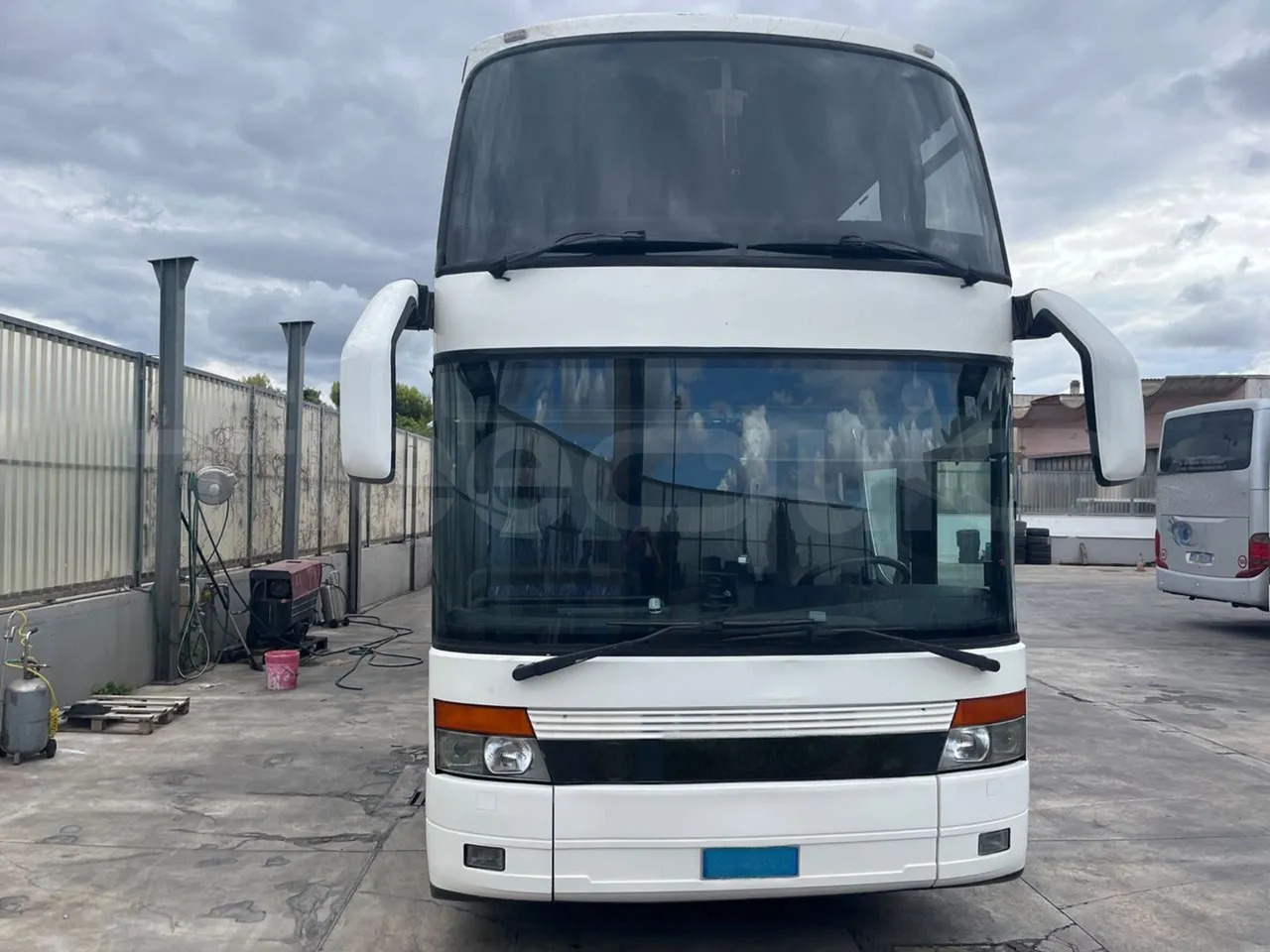 Setra S328 - Bus tingkat: gambar 2 Setra S328 - Bus tingkat: gambar 2