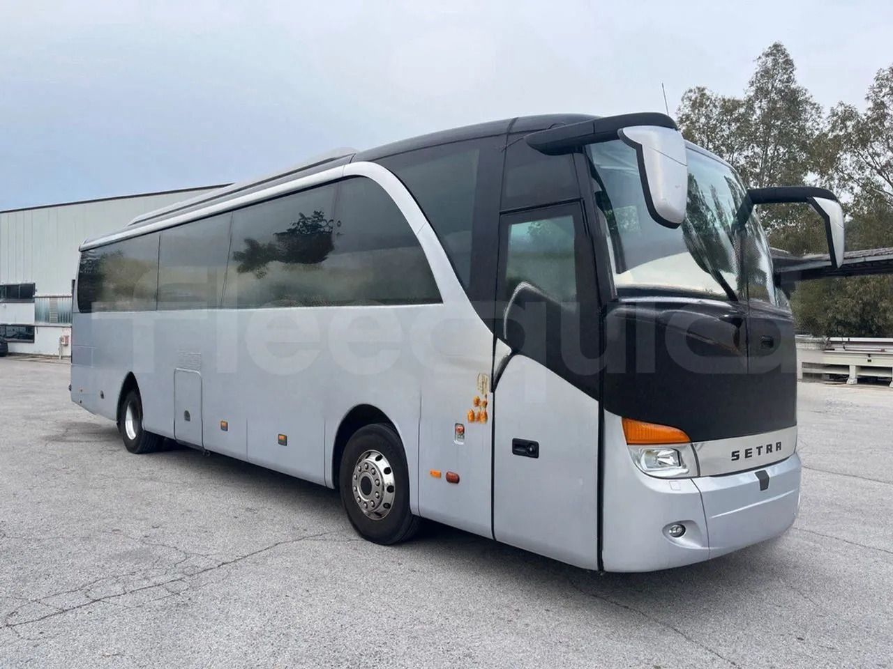 Setra S415 - Bus pariwisata: gambar 2 Setra S415 - Bus pariwisata: gambar 2