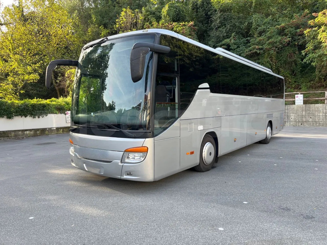 Setra S415 - Bus pariwisata: gambar 4 Setra S415 - Bus pariwisata: gambar 4