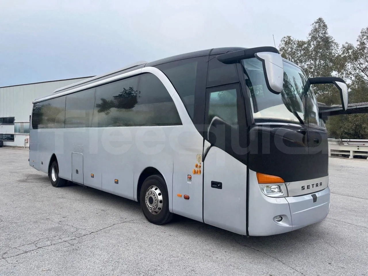 Setra S415 - Bus pariwisata: gambar 2 Setra S415 - Bus pariwisata: gambar 2